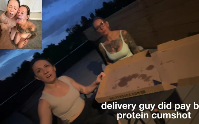 Kurye adam pizza yerine 2 müşterisini sikiyor