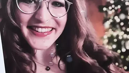 Cumtribute hannah
