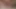Seksi 24 yaşındaki Kate Aveiro yakın çekimde, güzel pembe saten külotlu yatakta diz çökerken.