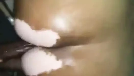 Sallanan götü sikiyor