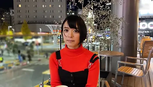 A118F07 Matching with a shy girl with short hair, a boyish girl! Cute is justice!! Her occasional beaming smile creates a cute gap! Private shoot at a love hotel and a shameless trapped sex scene!