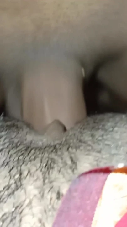 Bangladeşli evli kadın kayınbiraderi ile sikişiyor gerçek seks videosu videomun tadını çıkarıyor | Klip 2