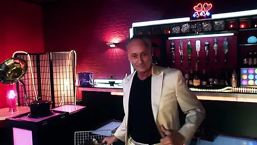 İskoçya Kralı Duncan büyük zaferi kutluyor