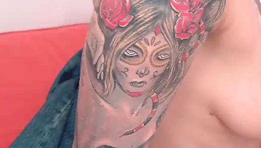 Edepsiz olgun grup sekste genişleyen amcık spekulum tarafından genişletiliyor