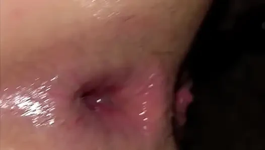 Bu genç üvey anne için acımasız anal seks