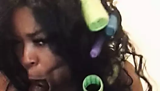 Büyük sabunlu yarak, tamam, yum, ama hala deli değilim