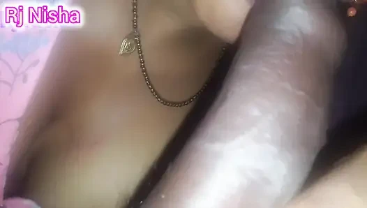 Rj Nisha erkek arkadaşıyla hızlı anal seksi deneyim