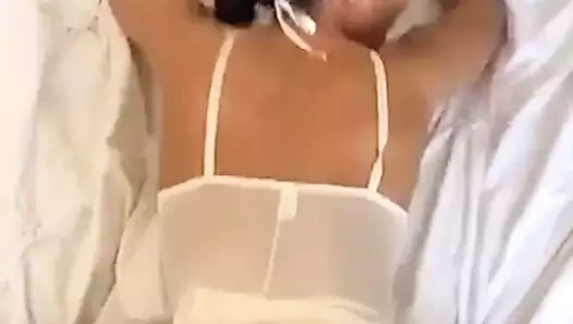 Lr-sc köpek stili sikme ve dövmeli eşek üzerinde cumshot