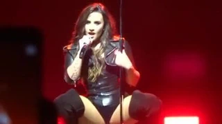 Demi lovato - canlı seksi derleme 2