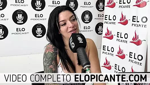 Pauli Prada elo podcast ile seks hakkında konuşuyor