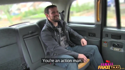 Femalefaketaxi marine verir sürücü bir iyi sikme