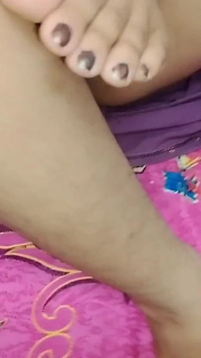 Hintli seksi yenge parmaklıyor, Hintli ateşli evli kadın | Klip 3