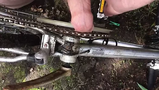 sünnet derisi horoz işkence bisiklet