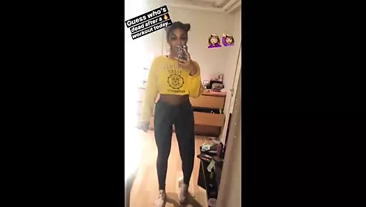 Sıcak esmer Macar pis sürtük (büyük göt ve sulu dudaklar)