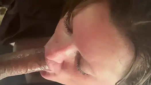 She loves sucking on her knees dick down her throat