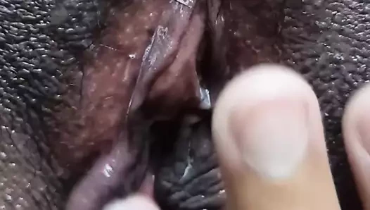 Asya bebek seviyor kedi parmak