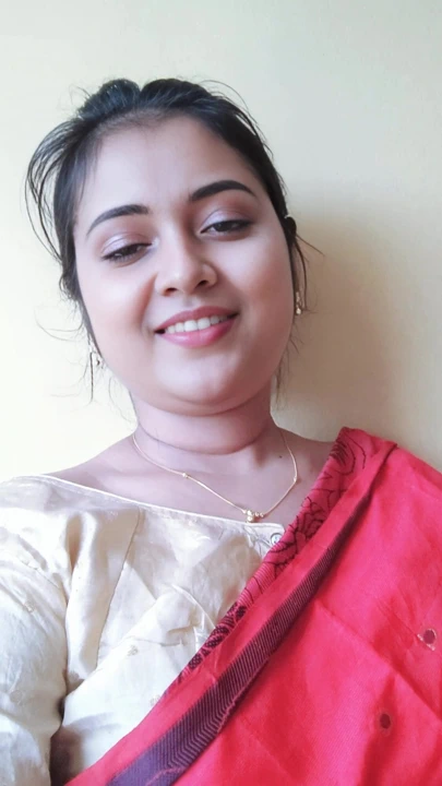 Hintli deshi güzel seksi kız kendini mesterbasyon videosu. kanalıma abone ol ve videolarımın tadını çıkar. tam video yakında anma