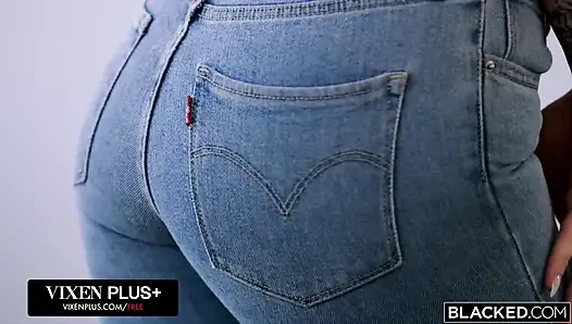 Zenci sikişi bu fenomen büyük zenci için giriyor