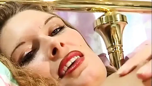 Evli kadınlar evde yalnız: evli kadın #24