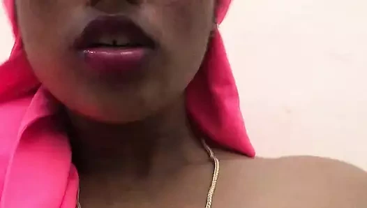 Domi kız orgazm olmak için mastürbasyon yapıyor violetahotvip