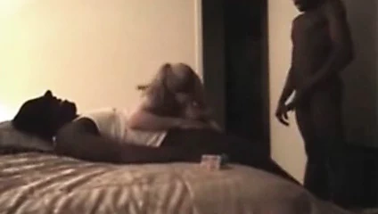 Amatör aldatmak eş çete çarptım tarafından siyah bulls içinde the otel