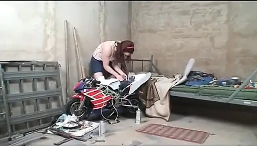 Hiçbir şey üvey babamı karşılaştırıyor - come babbo non ce nessuno (tam porno film)