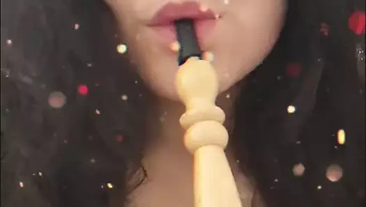 CurlySofia video