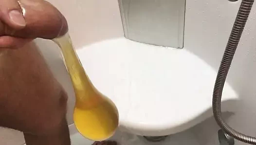 Prezervatifin içine büyük sidik