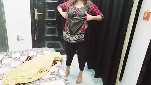 ev hanımı elbise değiştirme ve cuckold koca tarafından sikiliyorum