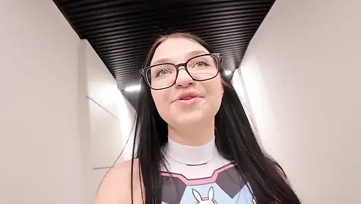 Tatil, üvey babası ve kız kardeşiyle grup seksiyle sona erdi
