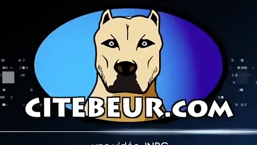 JNRC bıyıklı adam