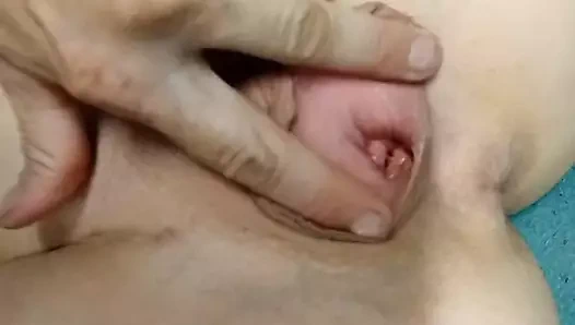 Pembe tıkaçlı sıkı kızıl saçlı inliyor pembe sıkı delik