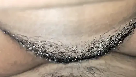 Genç çift gerçek gece havalarını birlikte paylaşıyor