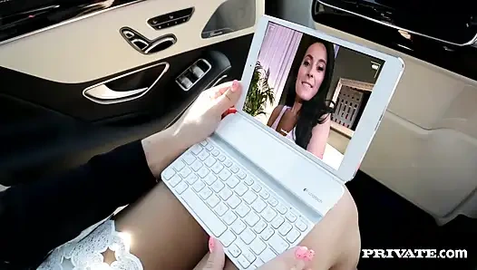 Seksi Lexi Dona bu bakış açısı seks kasetinde her yere fışkırtıyor