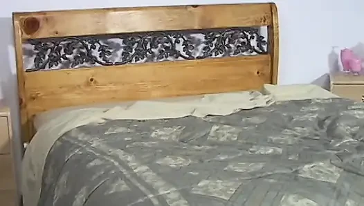 Sarışın orta yaşlı seksi kadın sikiliyor ve yüzüne boşalmak için deliniyor