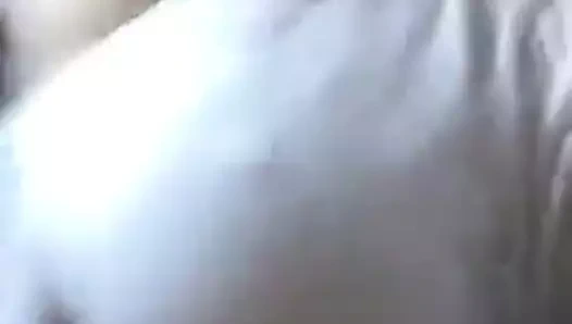 Sütlü büyük göğüsler sıçrayan çok sıcak