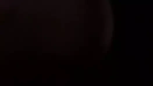 Koca ayak parmaklarımı emiyor