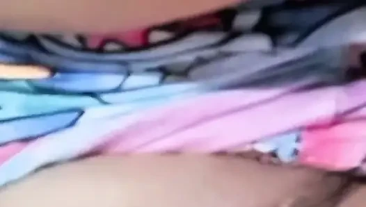 Baştan çıkarıcı üvey annenin yarağı sıkı amcık duvarlarının içinde ateş yakıyor