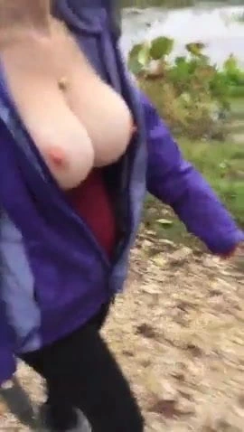 Doğada kısa yürüyüş