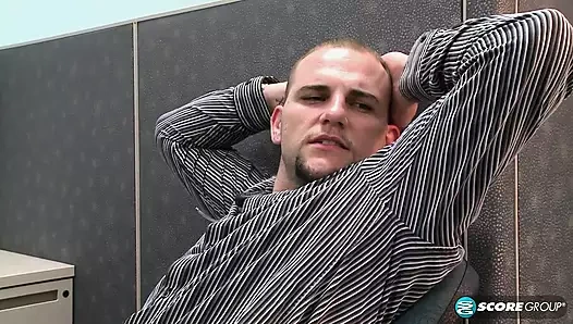 Patron sana zor anlar mı yaşatıyor? Sik onu!