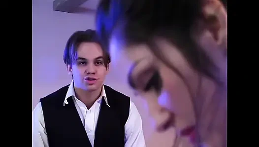 Tasha Hunter: Büyük Göğüsler, Orgazmlar & Vampir Avcıları