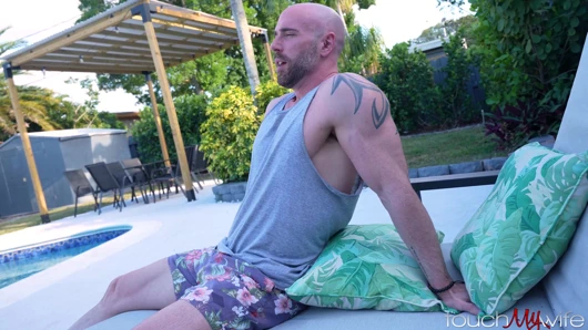 Asyalı evli kadın başka bir adamı "test ediyor" - touchmywife -