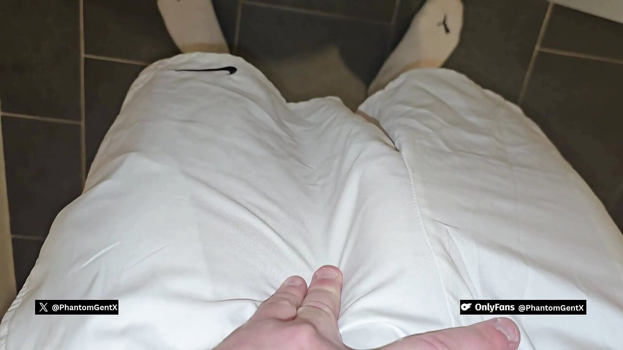 German Dirtytalk! Post Match Sweaty Jerk Off in Nike Shorts & Wet Puma Socks Big Cum