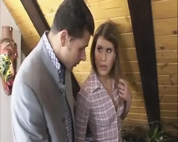 Vahşi Sert Sikiş Sakso, Domaltmalı Ve Kalın Boşalmalarla Sikişiyor