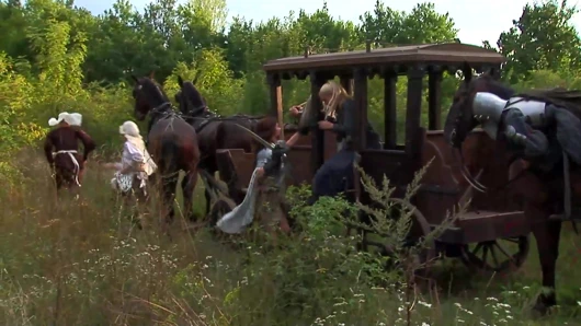 Ritter mit Pferden ficken das geile Blonde Girl