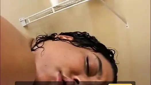 Büyük zenci tombul çift masajdan sonra aşık