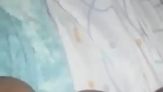 Piranha se masturbando