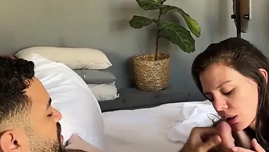 Onun zevkine susamış uyandım