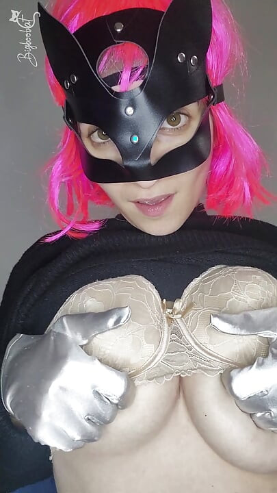 Can you handle my big tits getting off in my adorable kitten mask?