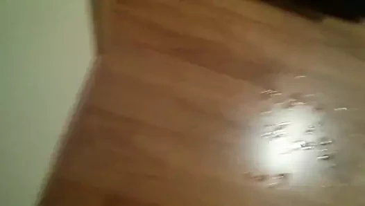 Odada güçlü cumshot!